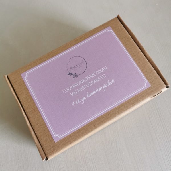 luonnonkosmetiikan valmistuspaketti ruskeassa pahvilaatikossa lilalla etiketillä